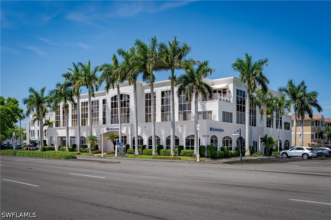 Exterior of 599 Tamiami Trail N in downtown Naples